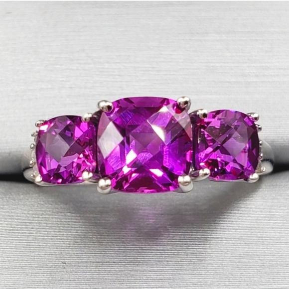 10k Solid White Gold Checkerboard Cut Purple Sapphire & Genuine Diamond Ring - Picture 1 of 6